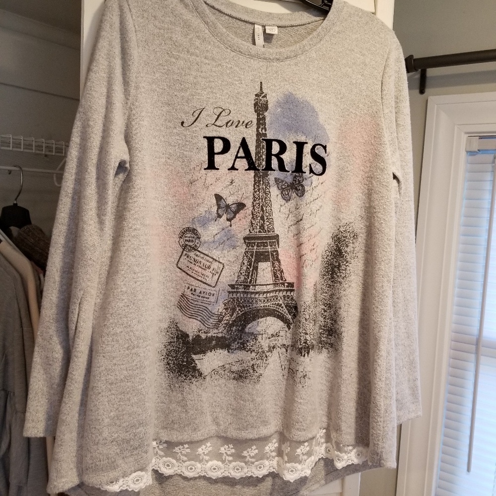 Paris sweatshirt with lace